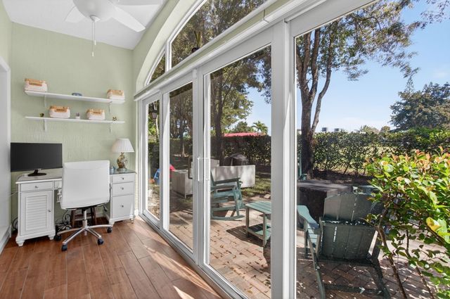 8204 Santa Monica Avenue 8204, Tamarac, FL 33321