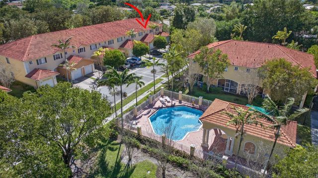 8204 Santa Monica Avenue 8204, Tamarac, FL 33321