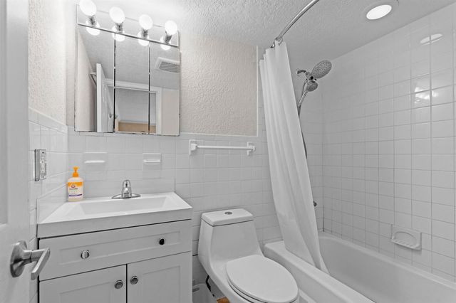 309 NE 16th Street 4, Fort Lauderdale, FL 33304