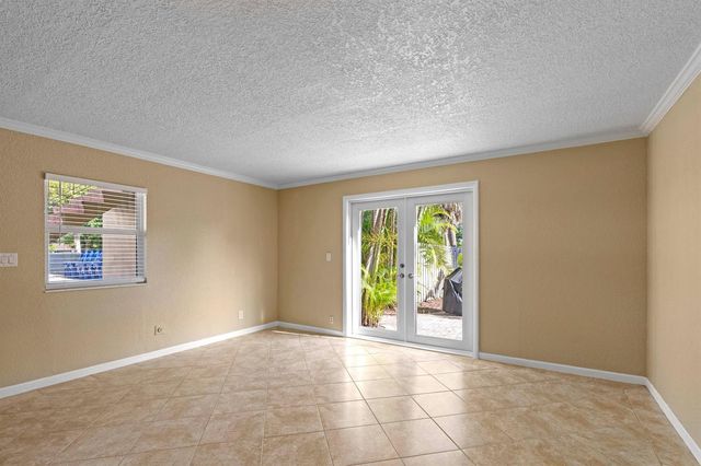 309 NE 16th Street 4, Fort Lauderdale, FL 33304