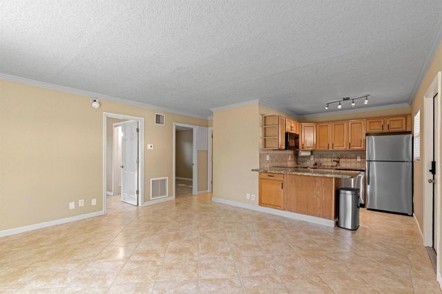 309 NE 16th Street 4, Fort Lauderdale, FL 33304