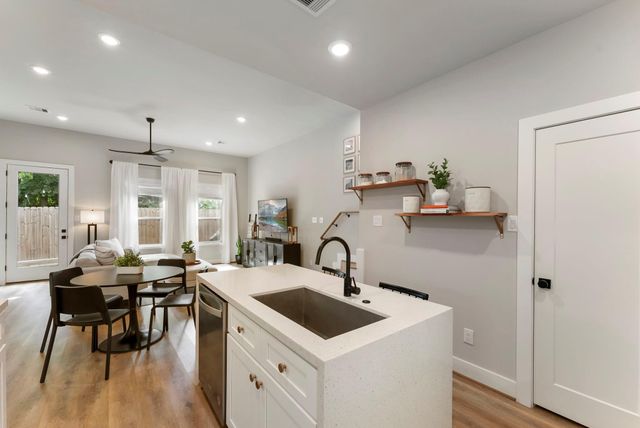 5828 Francis Oak Place, Houston, TX 77091