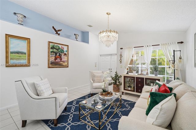 20494 SW 5th St, Pembroke Pines, FL 33029