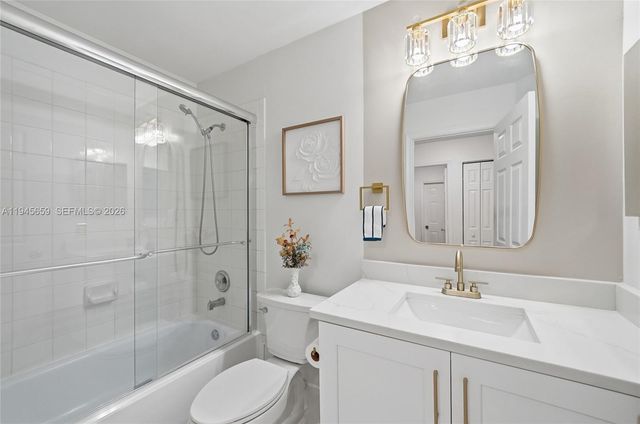 20494 SW 5th St, Pembroke Pines, FL 33029