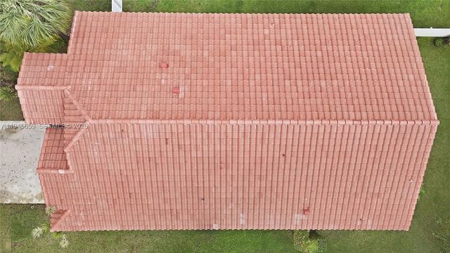 20494 SW 5th St, Pembroke Pines, FL 33029