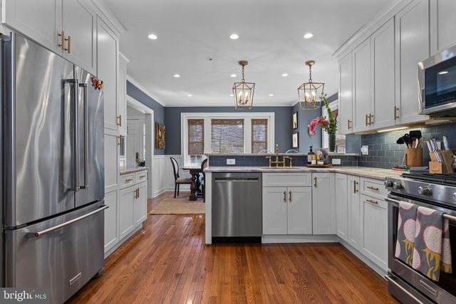 535 E WILLOW GROVE AVE, Glenside, PA 19038