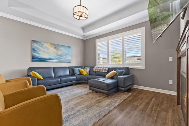 1060 109th Court NE, Blaine, MN 55434