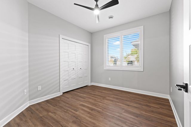 1060 109th Court NE, Blaine, MN 55434