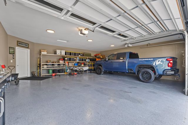 1060 109th Court NE, Blaine, MN 55434