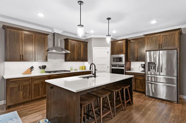 1060 109th Court NE, Blaine, MN 55434