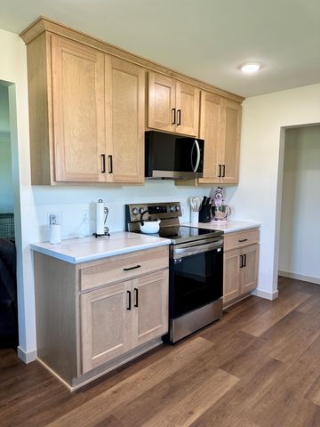 1555 US Highway 75, Lake Benton, MN 56149