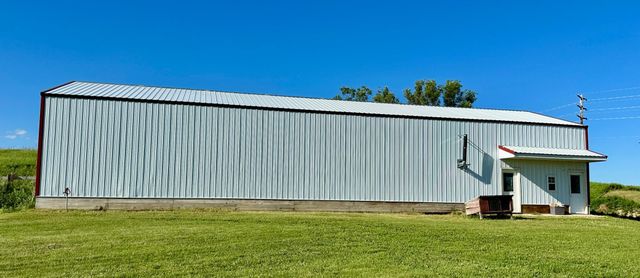 1555 US Highway 75, Lake Benton, MN 56149