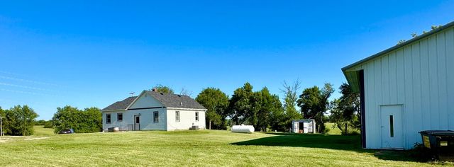 1555 US Highway 75, Lake Benton, MN 56149