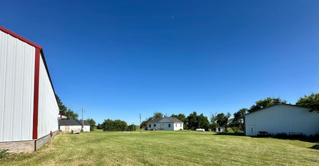 1555 US Highway 75, Lake Benton, MN 56149