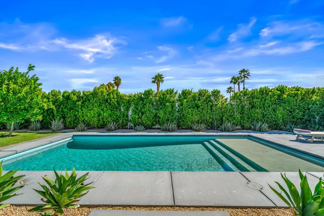 2034 Marni Court, Palm Springs, CA 92262