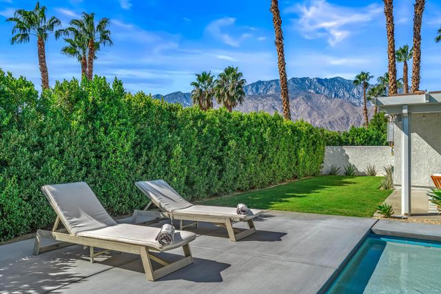 2034 Marni Court, Palm Springs, CA 92262
