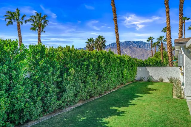 2034 Marni Court, Palm Springs, CA 92262