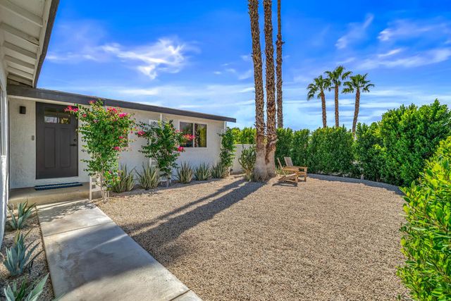 2034 Marni Court, Palm Springs, CA 92262