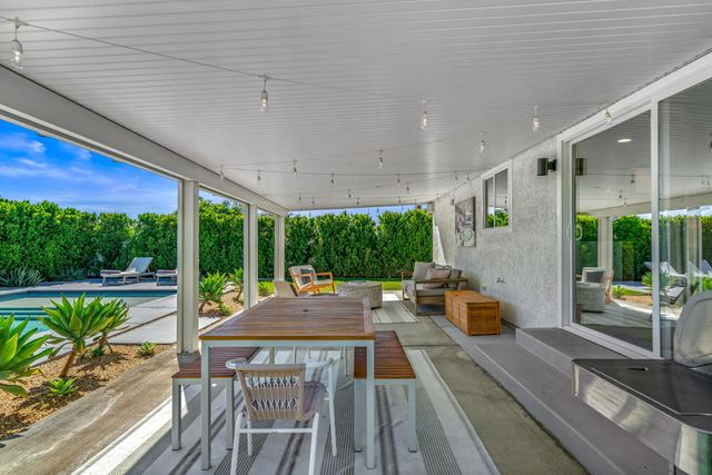 2034 Marni Court, Palm Springs, CA 92262