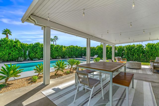 2034 Marni Court, Palm Springs, CA 92262