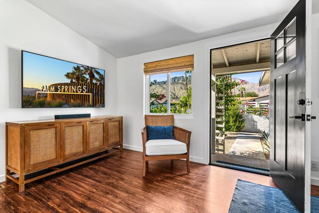 2034 Marni Court, Palm Springs, CA 92262