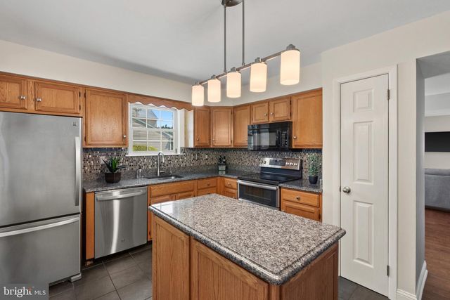 58 TENBY LN, Evesham, NJ 08053