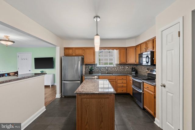 58 TENBY LN, Evesham, NJ 08053