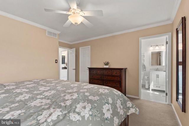 58 TENBY LN, Evesham, NJ 08053