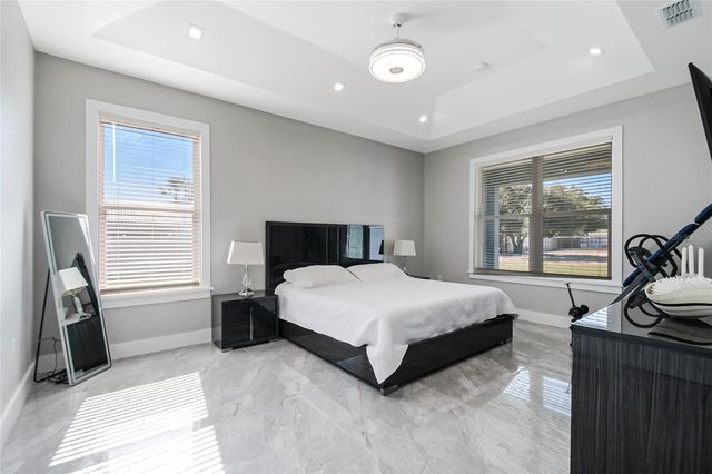 2502 LAKE FRONT DRIVE, Lake Wales, FL 33898