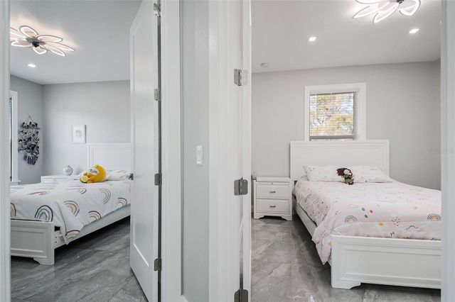 2502 LAKE FRONT DRIVE, Lake Wales, FL 33898