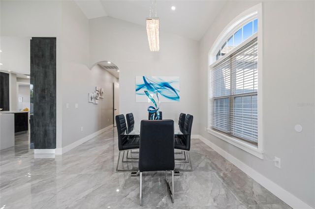 2502 LAKE FRONT DRIVE, Lake Wales, FL 33898