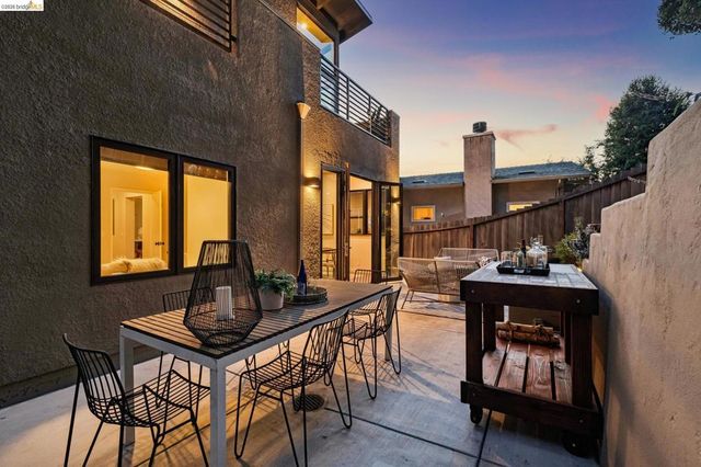 6356 6356 Broadway Ter, Oakland, CA 94618