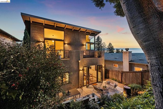 6356 6356 Broadway Ter, Oakland, CA 94618