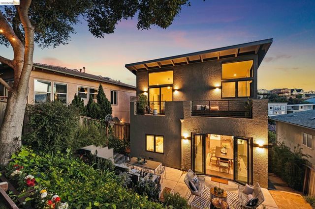 6356 6356 Broadway Ter, Oakland, CA 94618