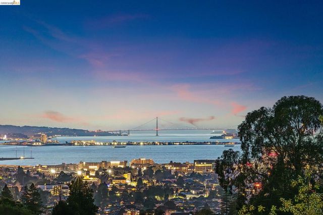 6356 6356 Broadway Ter, Oakland, CA 94618