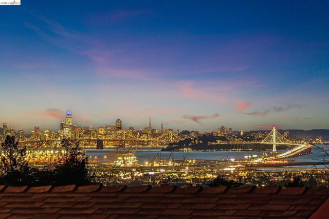 6356 6356 Broadway Ter, Oakland, CA 94618