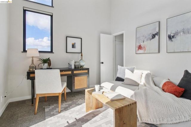 6356 6356 Broadway Ter, Oakland, CA 94618