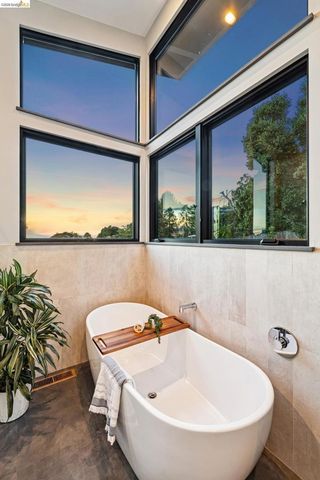 6356 6356 Broadway Ter, Oakland, CA 94618