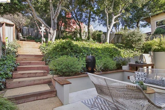 6356 6356 Broadway Ter, Oakland, CA 94618