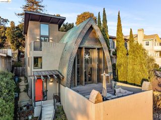 6356 6356 Broadway Ter, Oakland, CA 94618