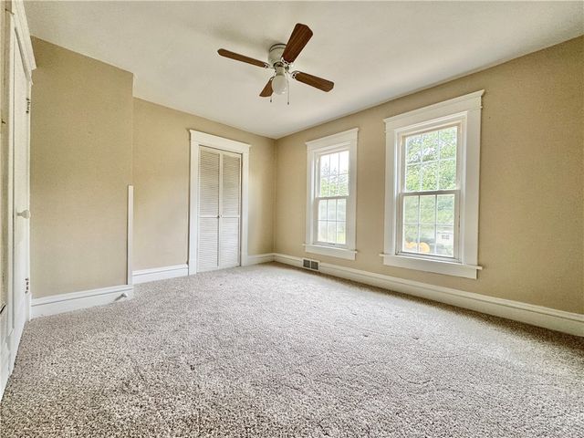 1810 Tony St, Shenango Twp, PA 16101