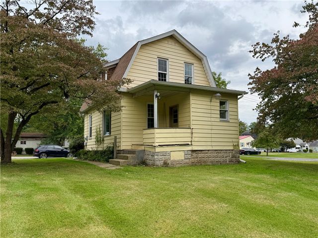 1810 Tony St, Shenango Twp, PA 16101
