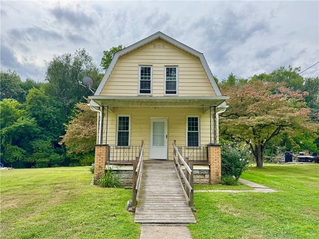 1810 Tony St, Shenango Twp, PA 16101