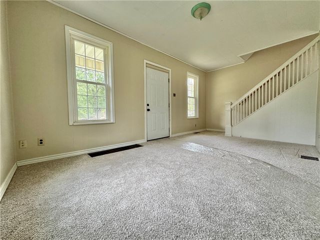 1810 Tony St, Shenango Twp, PA 16101