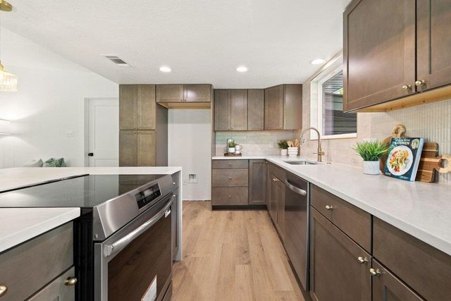 11605 Eubank DR, Austin, TX 78758