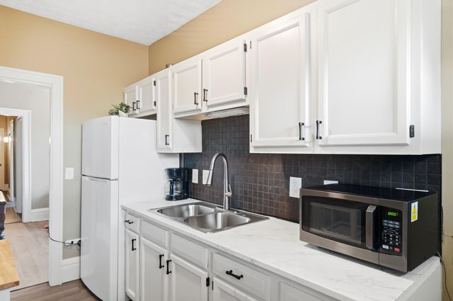 1164-1166 S High Street, Columbus, OH 43206