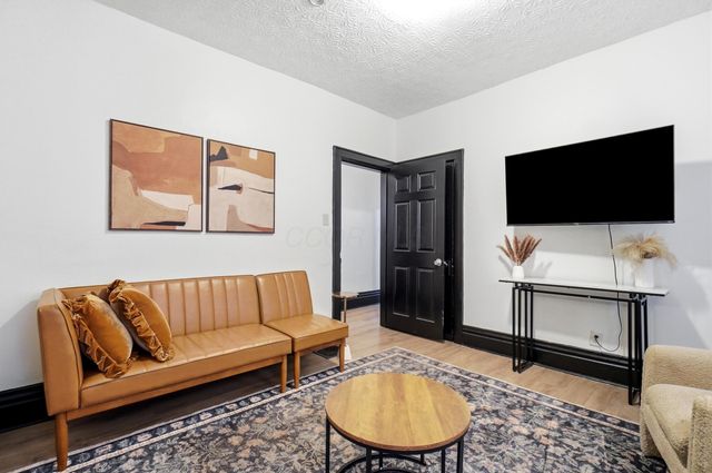 1164-1166 S High Street, Columbus, OH 43206