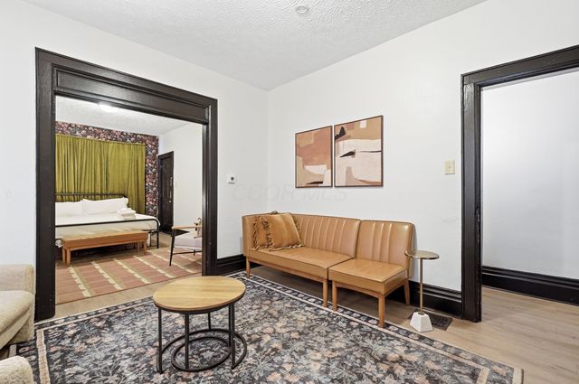 1164-1166 S High Street, Columbus, OH 43206