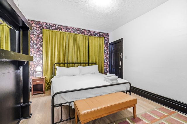 1164-1166 S High Street, Columbus, OH 43206
