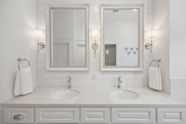 4522 E Cove Court, Malakoff, TX 75148